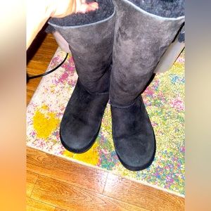 Womens UGG boots
